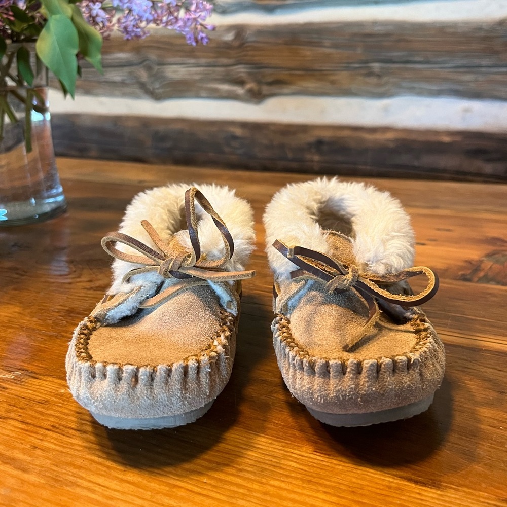 Minnetonka moccasin slippers